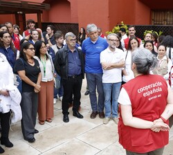 Su Majestad la Reina dirige unas palabras a todos los asistentes